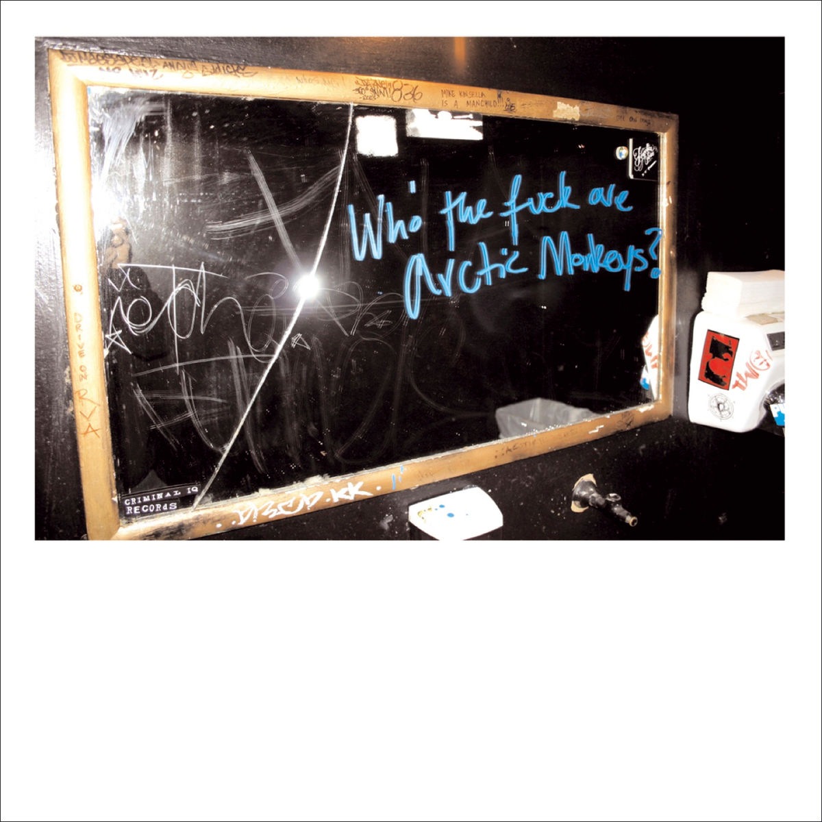 Arctic Monkeys - Cigarette Smoker Fiona