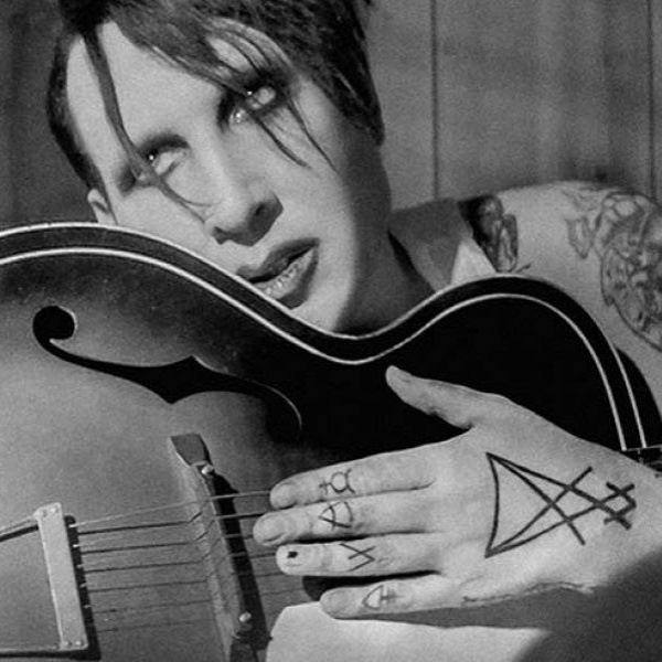 Marilyn Manson - God's gonna cut you down